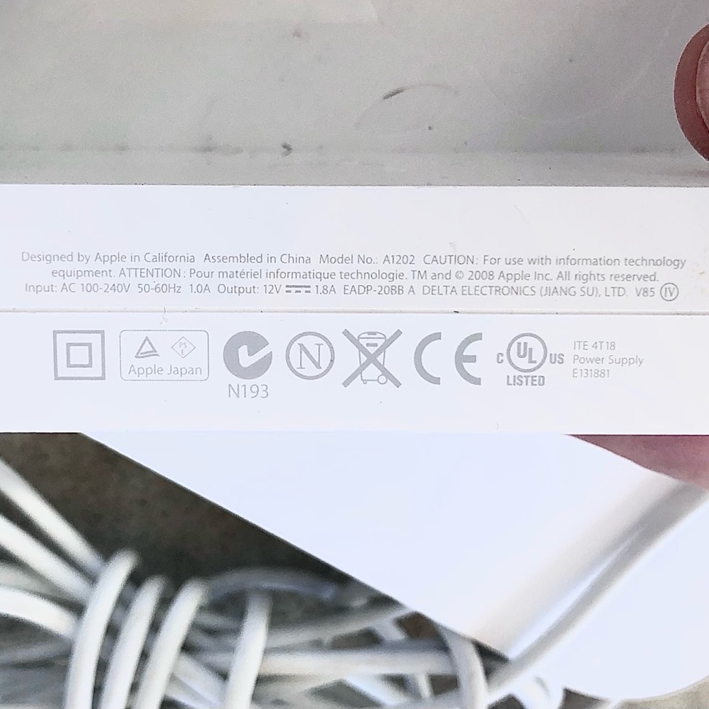 Apple Router Model Number A1408 - Picture 3 of 7